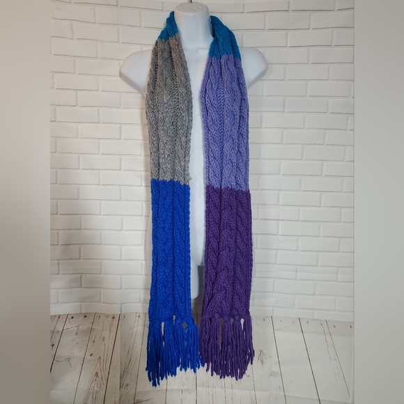 Old Navy Purple Blue Colorblock Knit Scarf - Picture 4 of 10